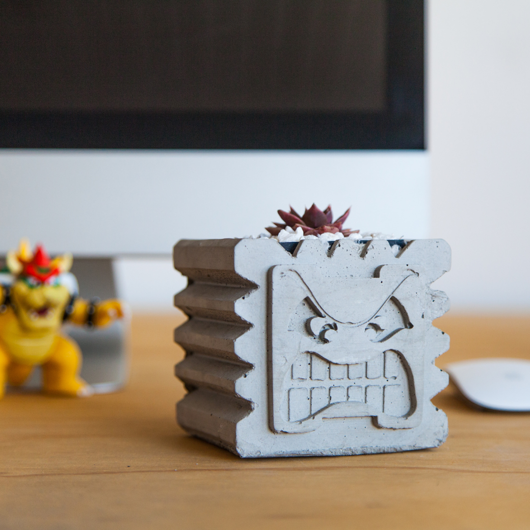 Matera Mario Bross Thwomp
